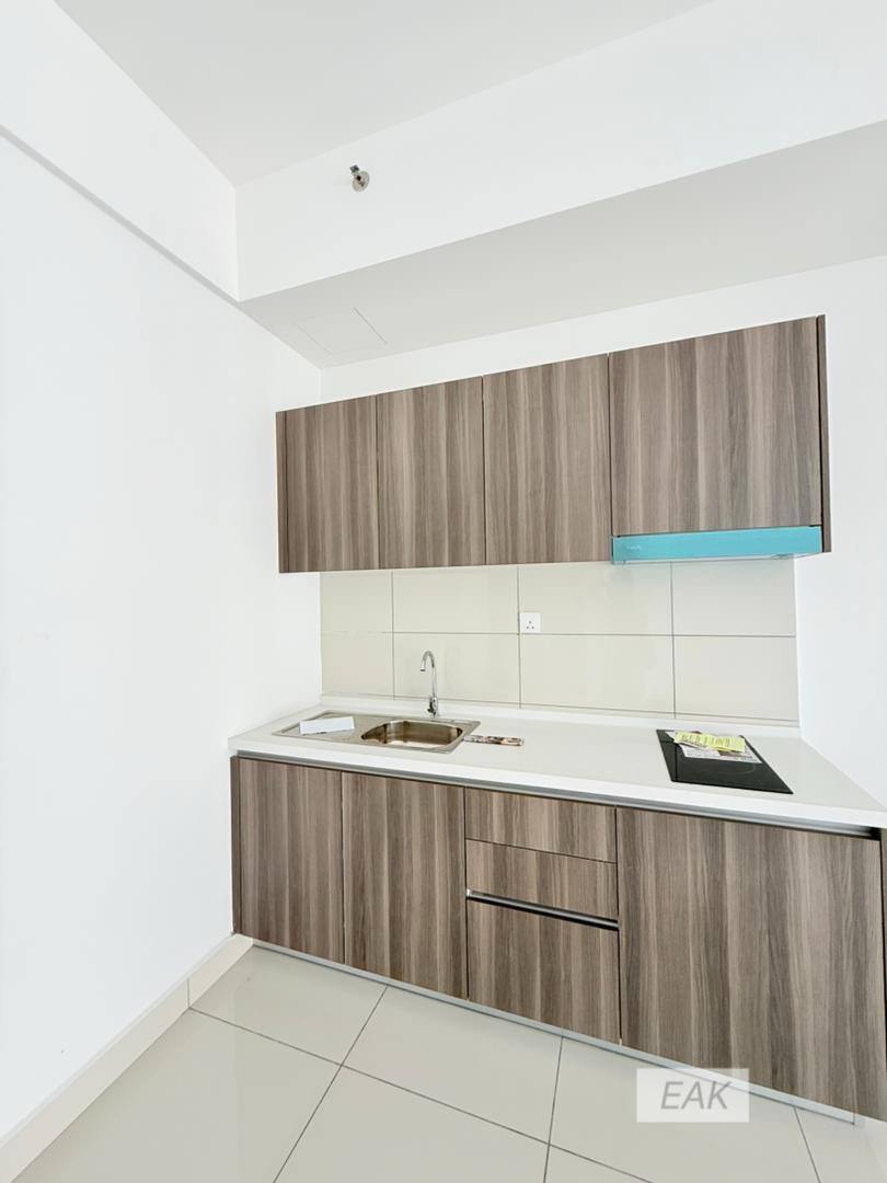 Studio Unit Edusentral Condo Setia Alam with Airco - photo 2