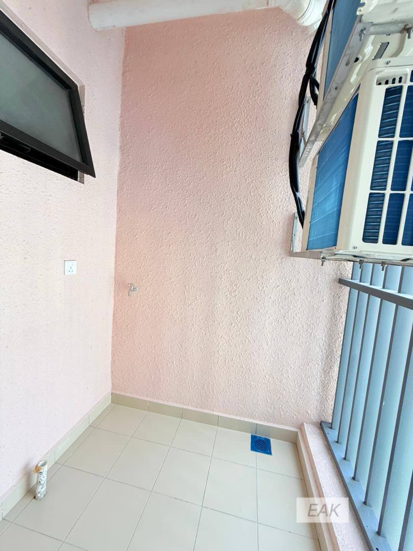 Studio Unit Edusentral Condo Setia Alam with Airco - photo 3