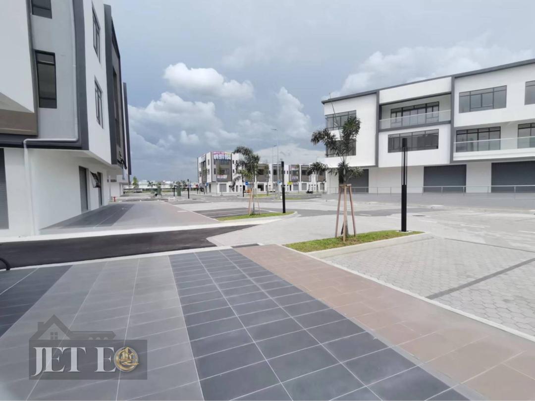 Rimbayu Uptown 1 Corner lot Ground Floor - photo 2