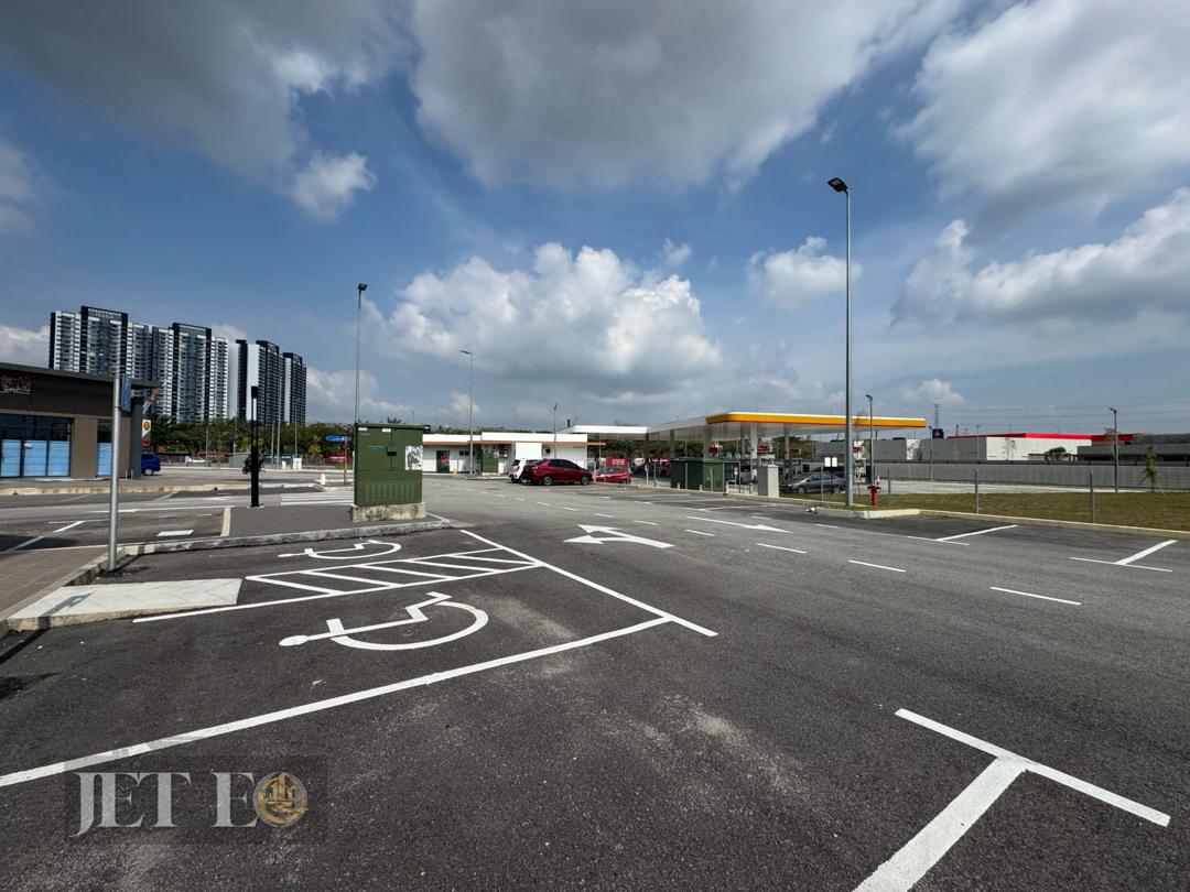 Rimbayu Uptown 1 Corner lot Ground Floor - photo 3