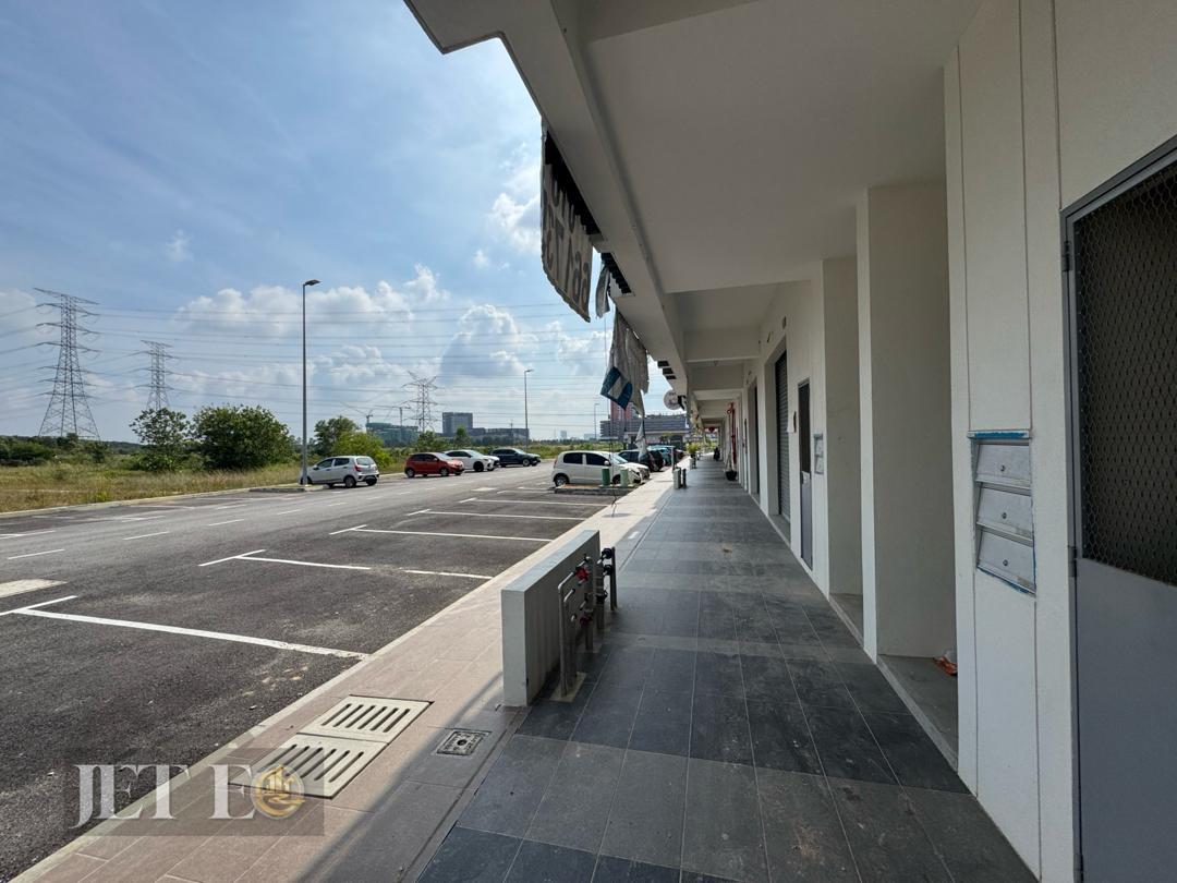 Rimbayu Uptown 1 Corner lot Ground Floor - photo 4