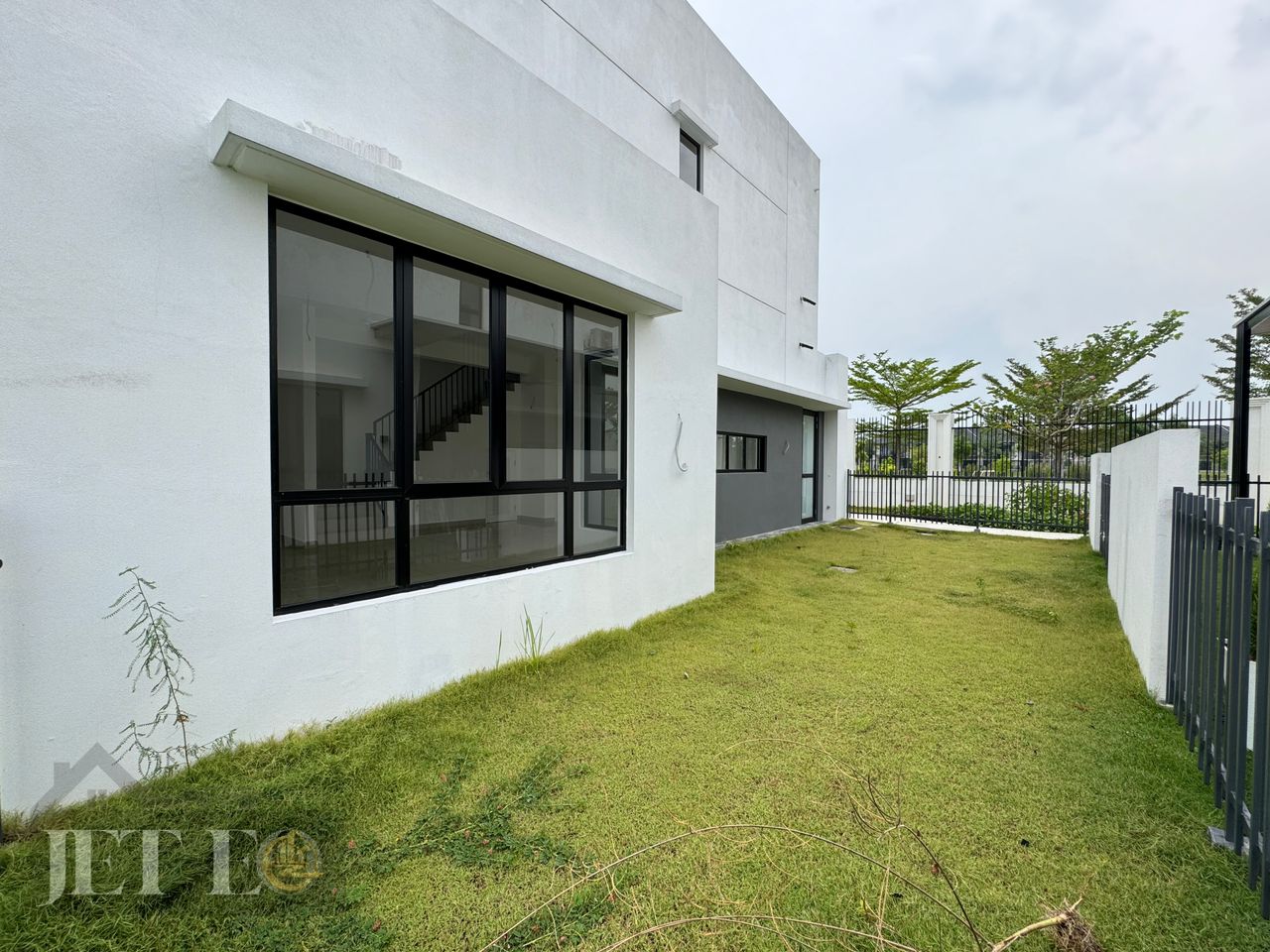 Eco Sanctuary Sencil ...