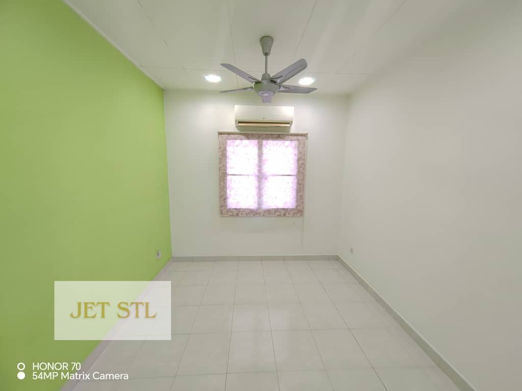 Setia Impian 4 Double Storey Good Condition - photo 4