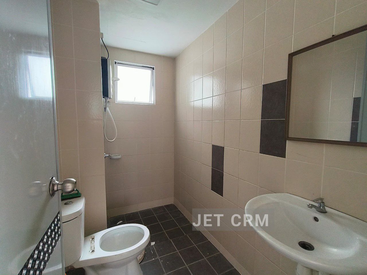 920sqft Seri Baiduri Apartment Setia Alam - photo 3