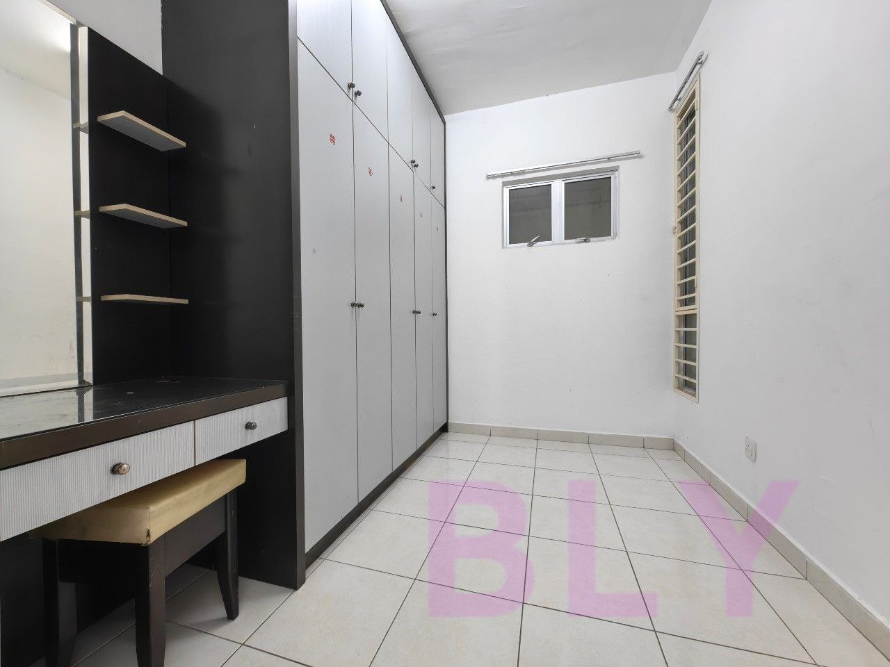 Bandar Bukit Tinggi 2 Trifolis Apartment - photo 9