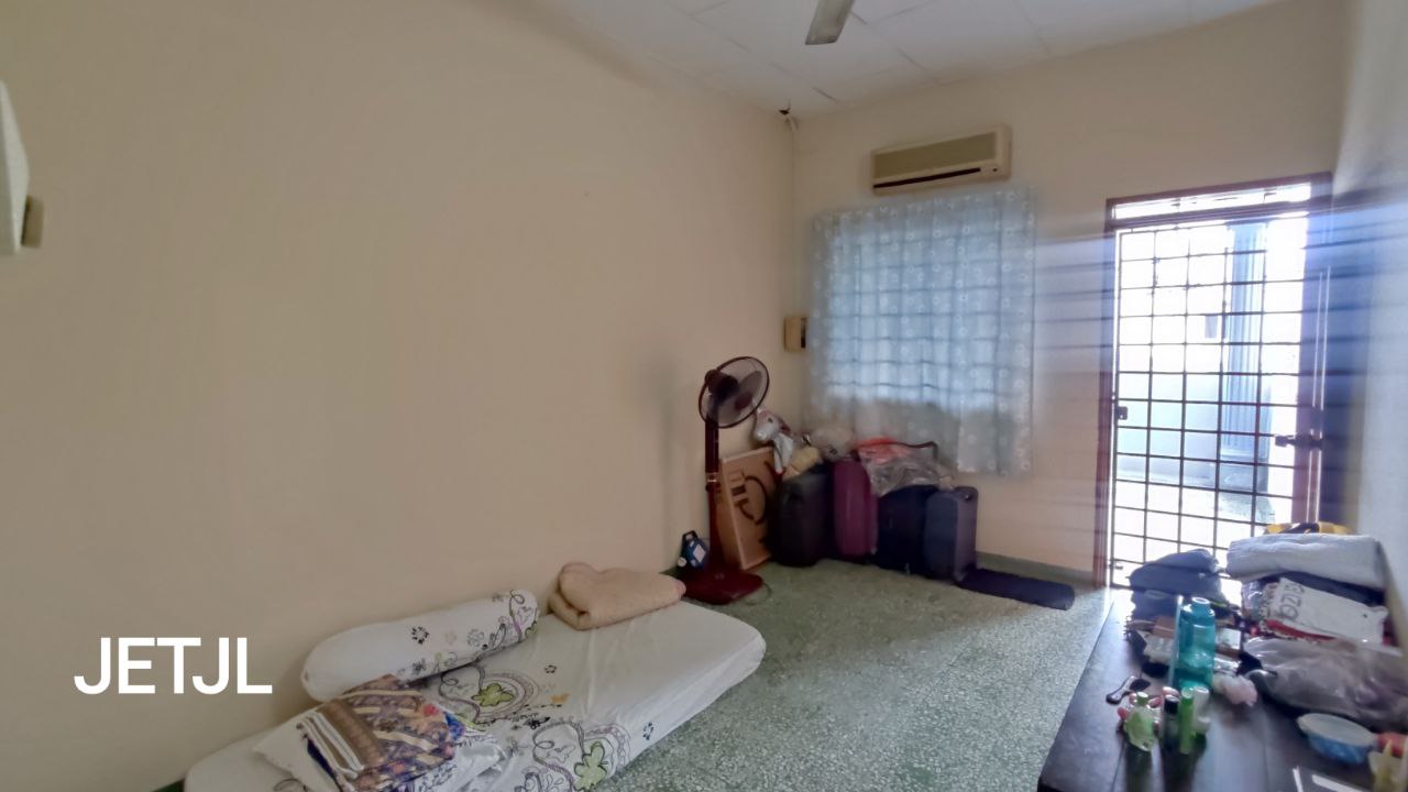 Batu Belah Klang Double Storey Corner Unit - photo 2