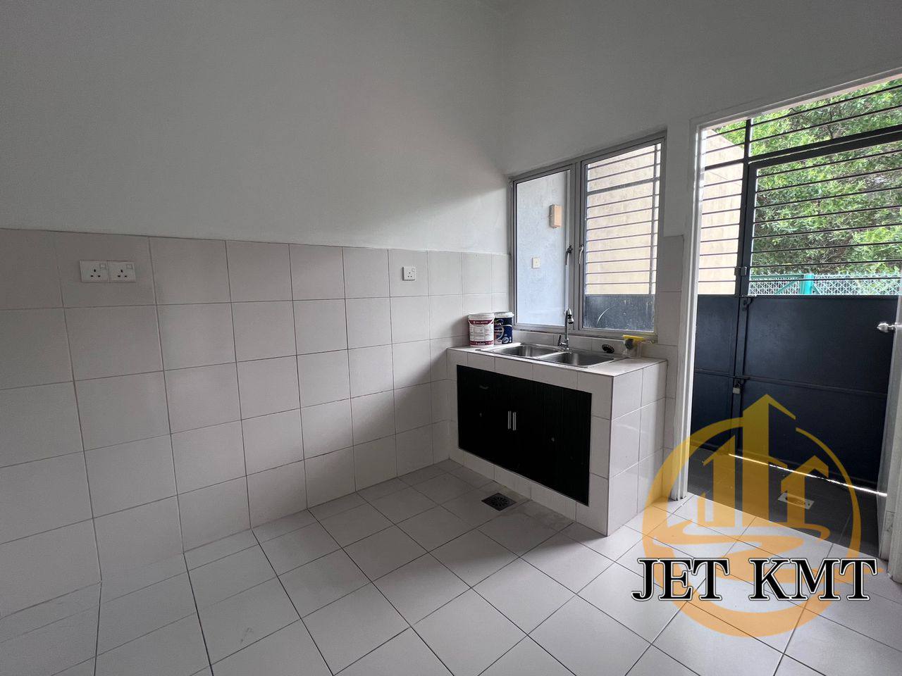 Corner Unit Bandar Bukit Raja Double Storey - photo 2