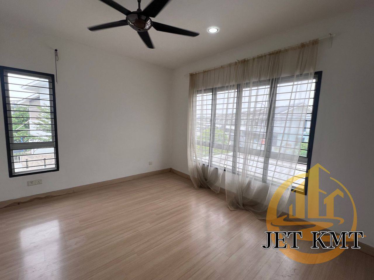 Corner Unit Bandar Bukit Raja Double Storey - photo 9