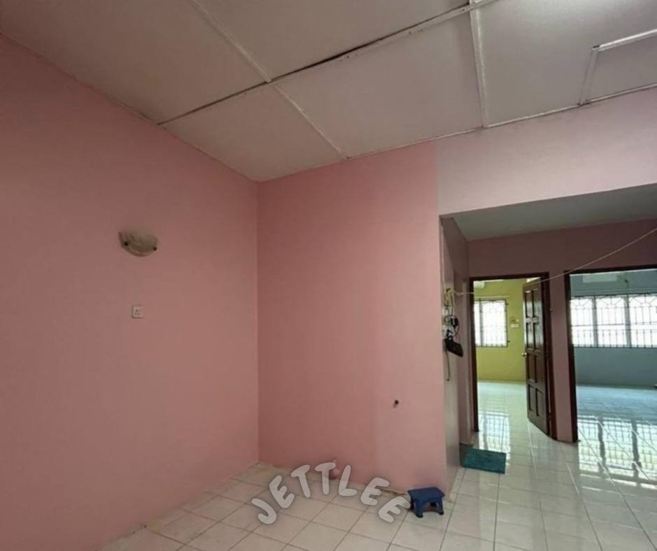 20x75 Taman Bayu Perdana Klang Double Storey - photo 2