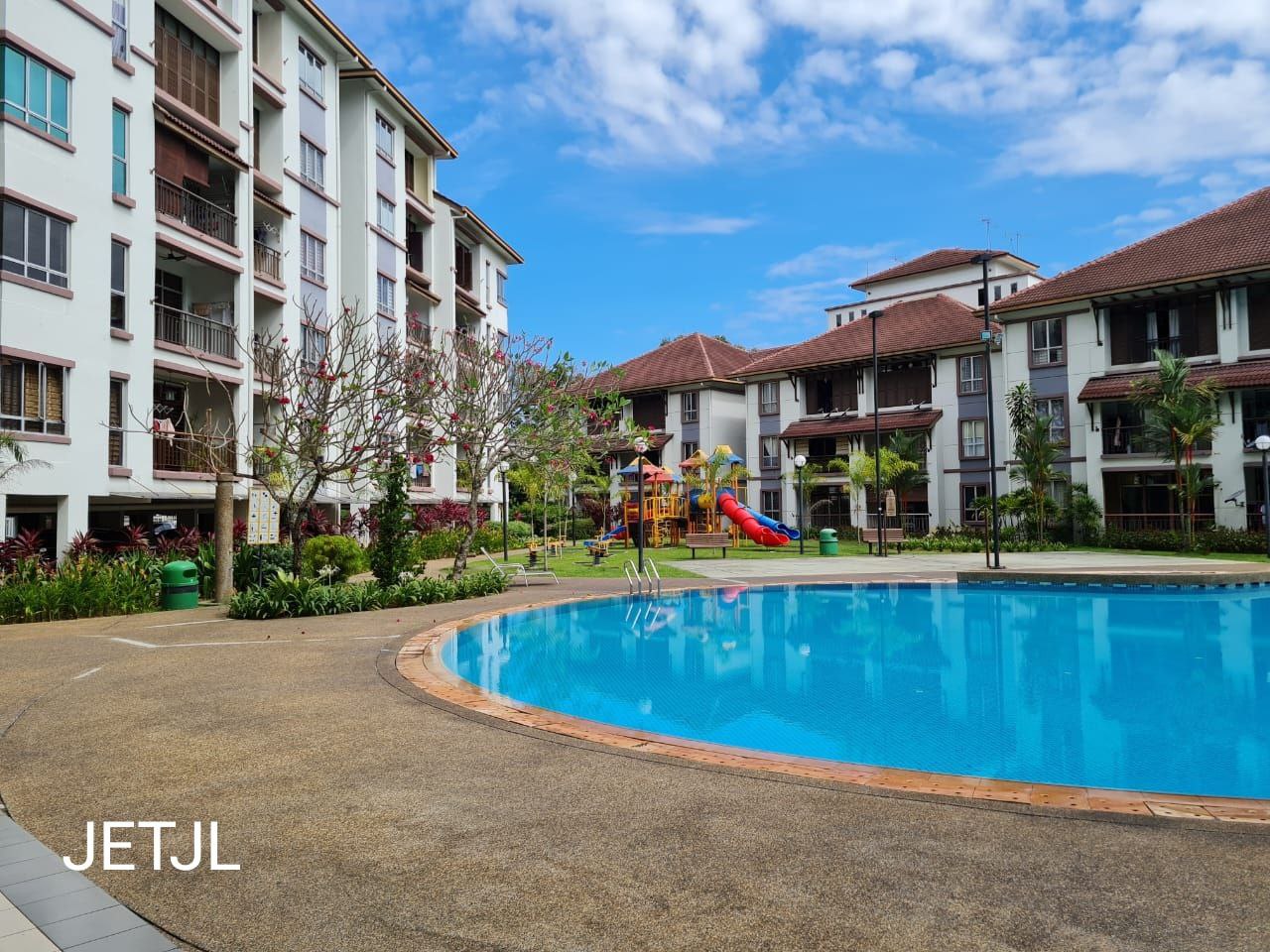 1460sqft Lakes Condo Kota Kemuning - photo 8