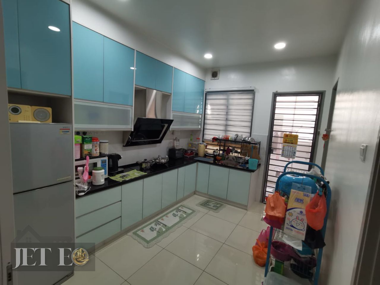 Jenjarom House Fully Furnished - photo 8