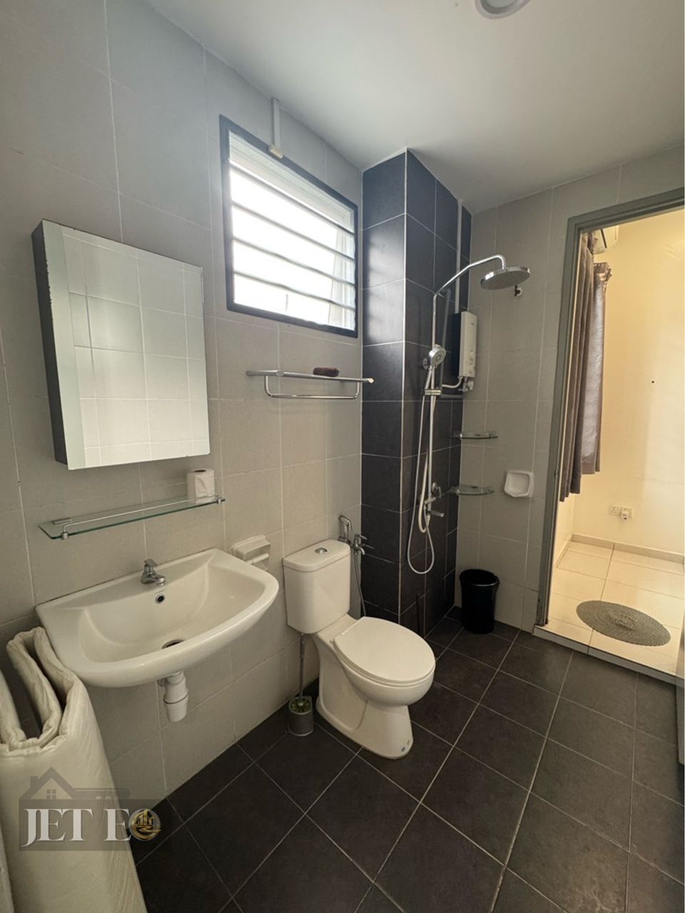 Jenjarom House Fully Furnished - photo 10
