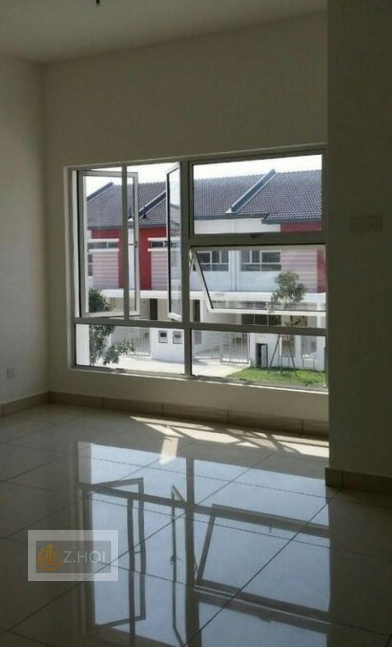 Limited Unit End Lot Double Storey Bandar Botanic - photo 4