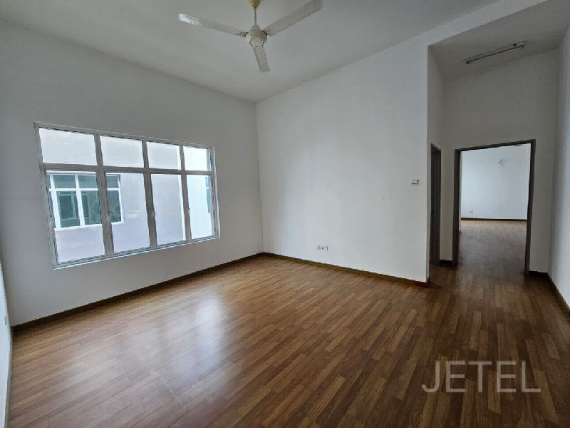 Cheaper unit Canary Garden Klang Semi D - photo 4