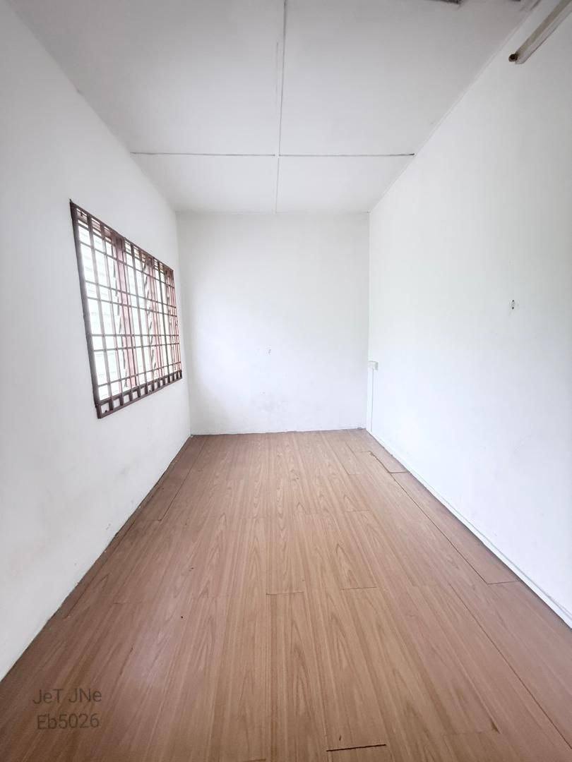 Low Cost Taman Sentosa Klang Double Storey - photo 3