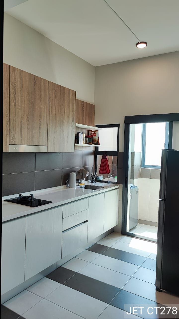 Limited 1257sqft Maple Residence Furnished Unit - photo 8