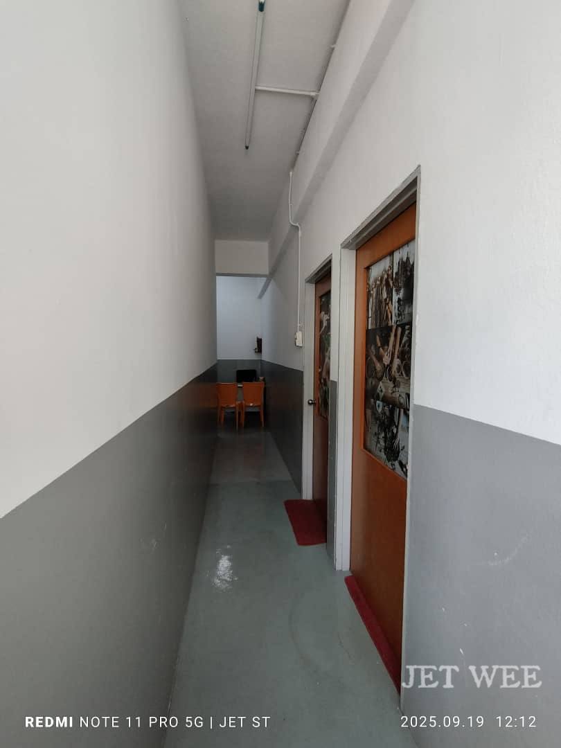 End Lot 4 Storey Shop Lot Taman Sentosa Klang - photo 2