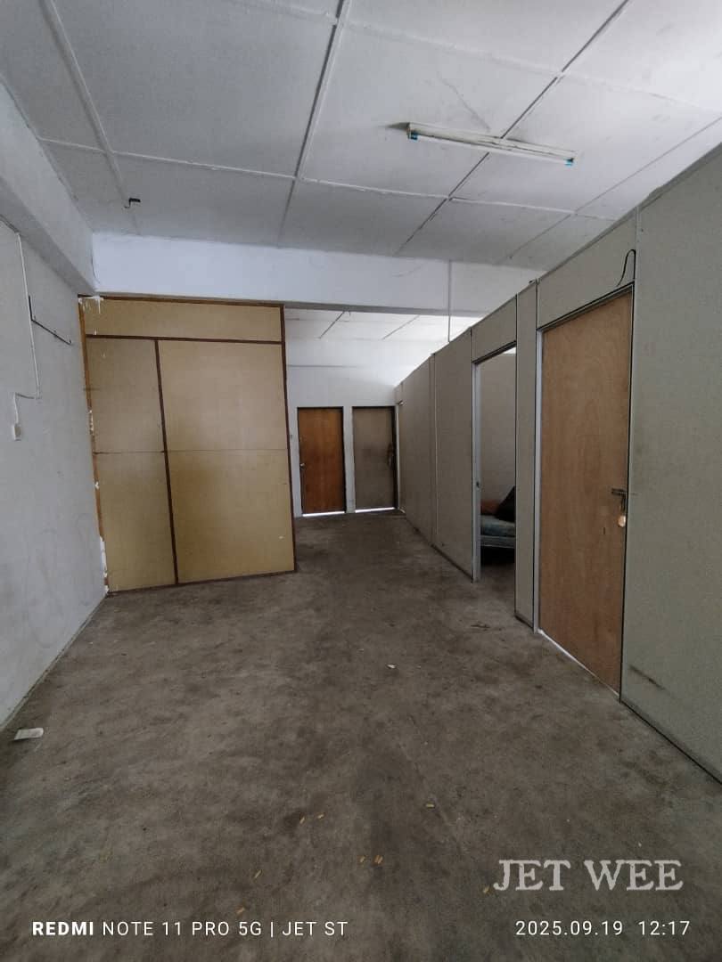 End Lot 4 Storey Shop Lot Taman Sentosa Klang - photo 3