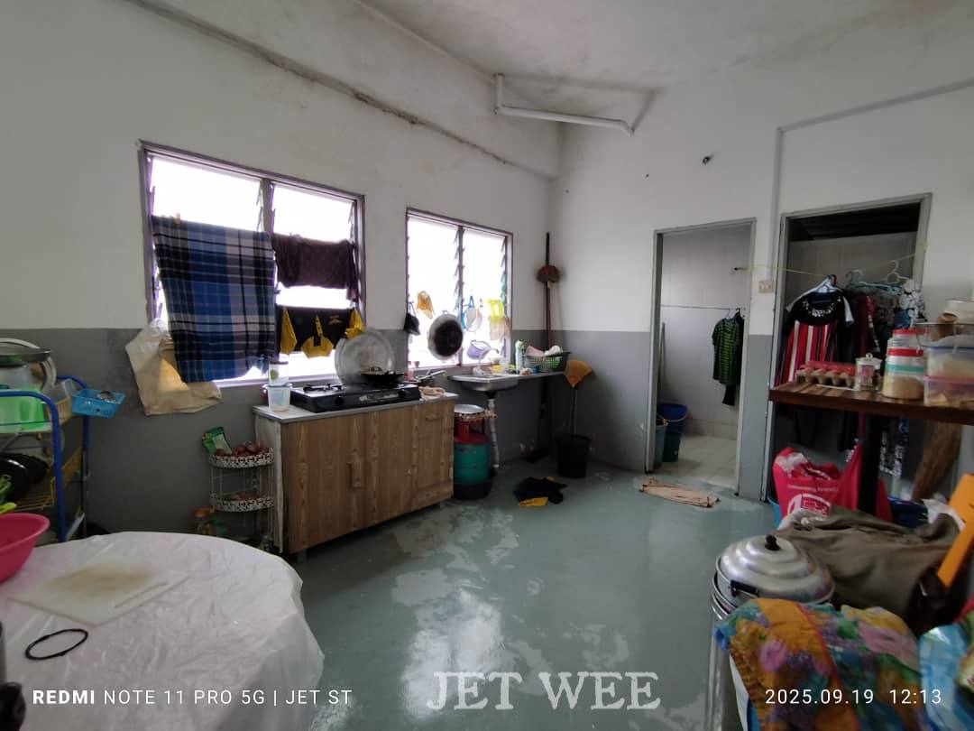End Lot 4 Storey Shop Lot Taman Sentosa Klang - photo 4