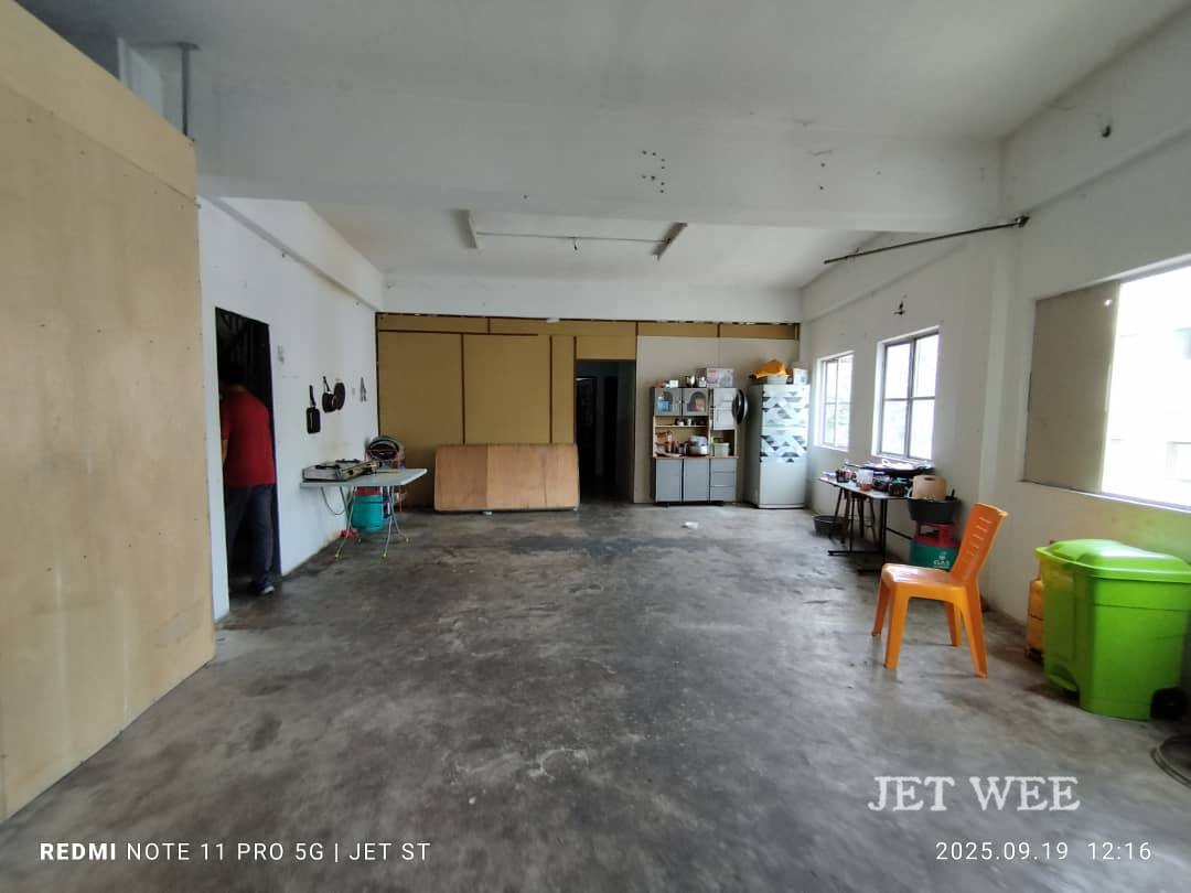 End Lot 4 Storey Shop Lot Taman Sentosa Klang - photo 6