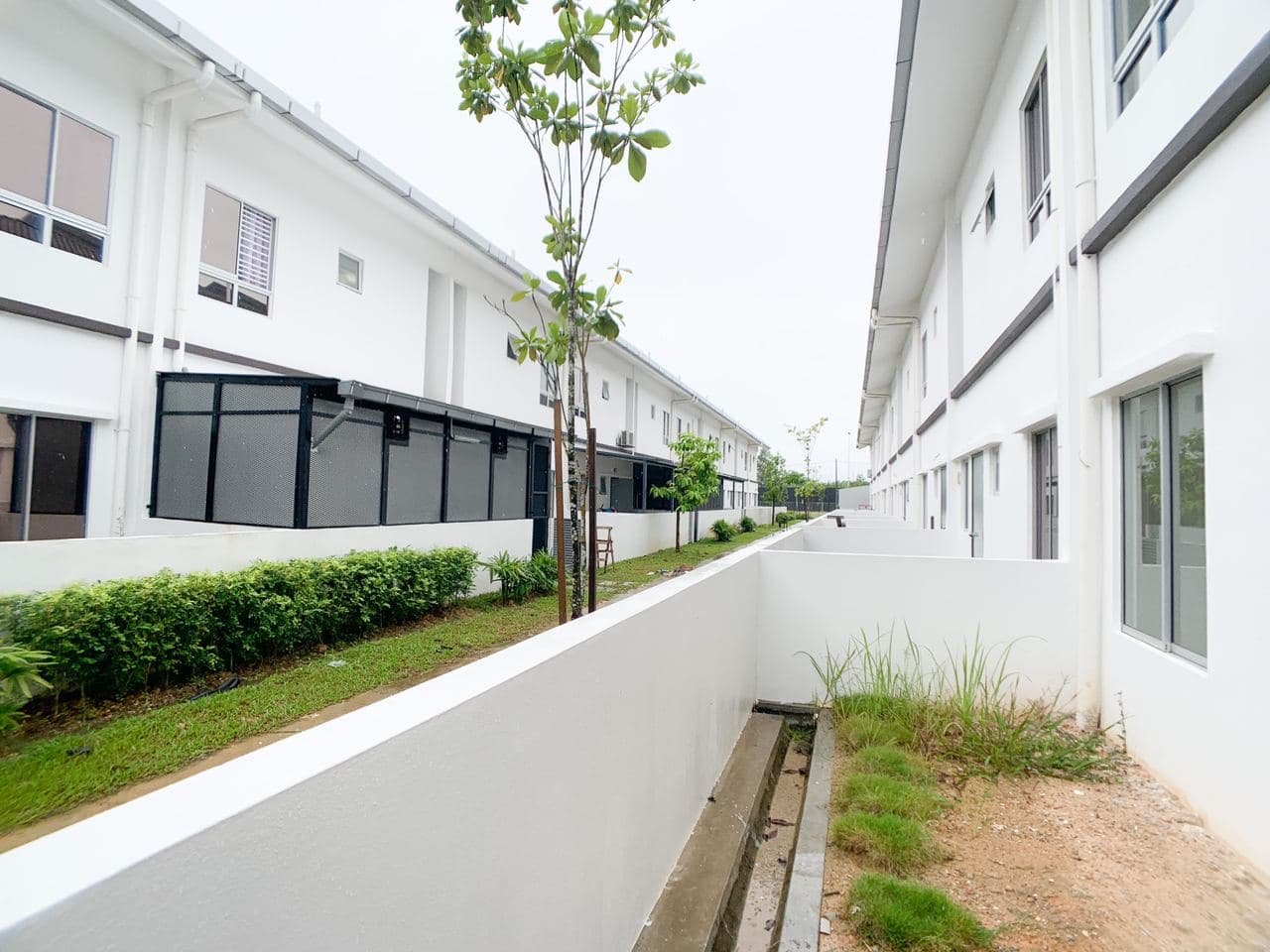 2 STOREY TERRACE IRAMA PERDANA LBS ALAM PERDANA - photo 3