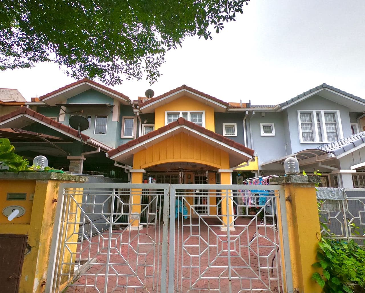 Double Storey Terrace House, Putra Bistari