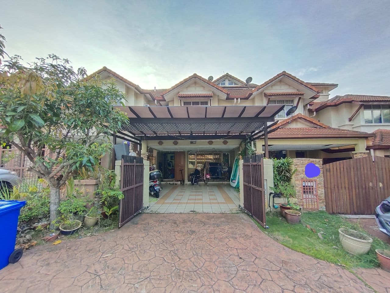 2 Storey Terrace House, Taman Bukit Subang - photo 1