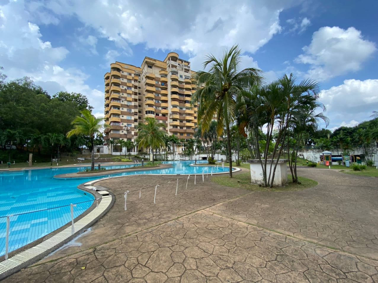 BBK Condominium Persiaran Bukit Raja, Klang - photo 1