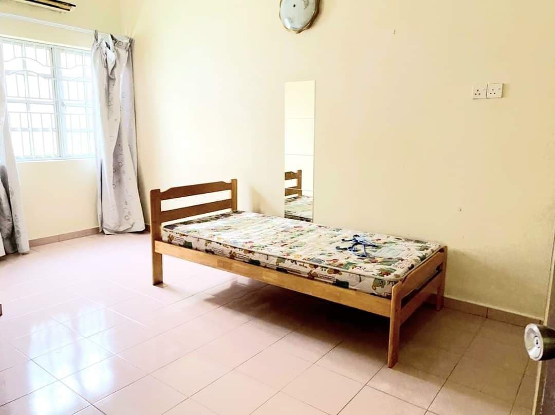 Double Storey Taman Shahbandar, Kg Jawa, Klang - photo 4