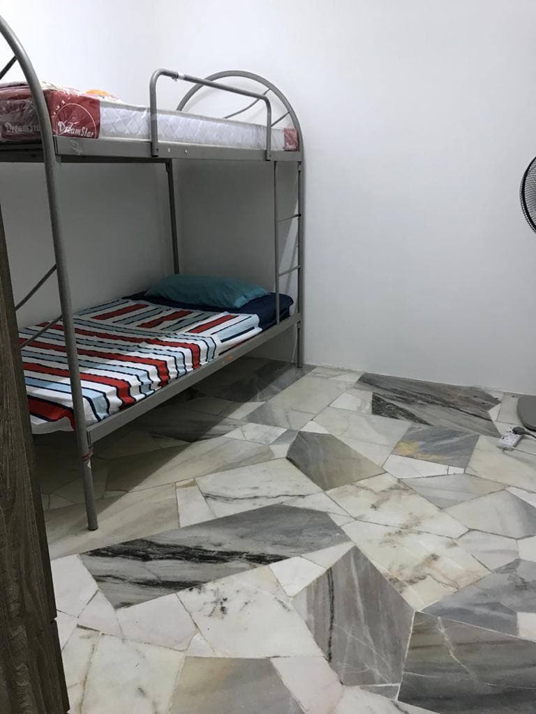 Flat PKNS, Seksyen 7, Shah Alam - photo 2