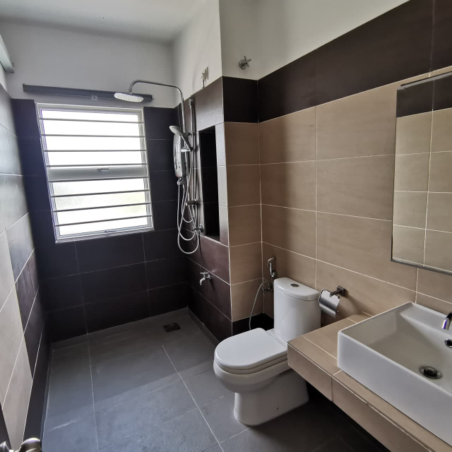 Double Storey Terrace Acacia, Serene Heights Bangi - photo 8