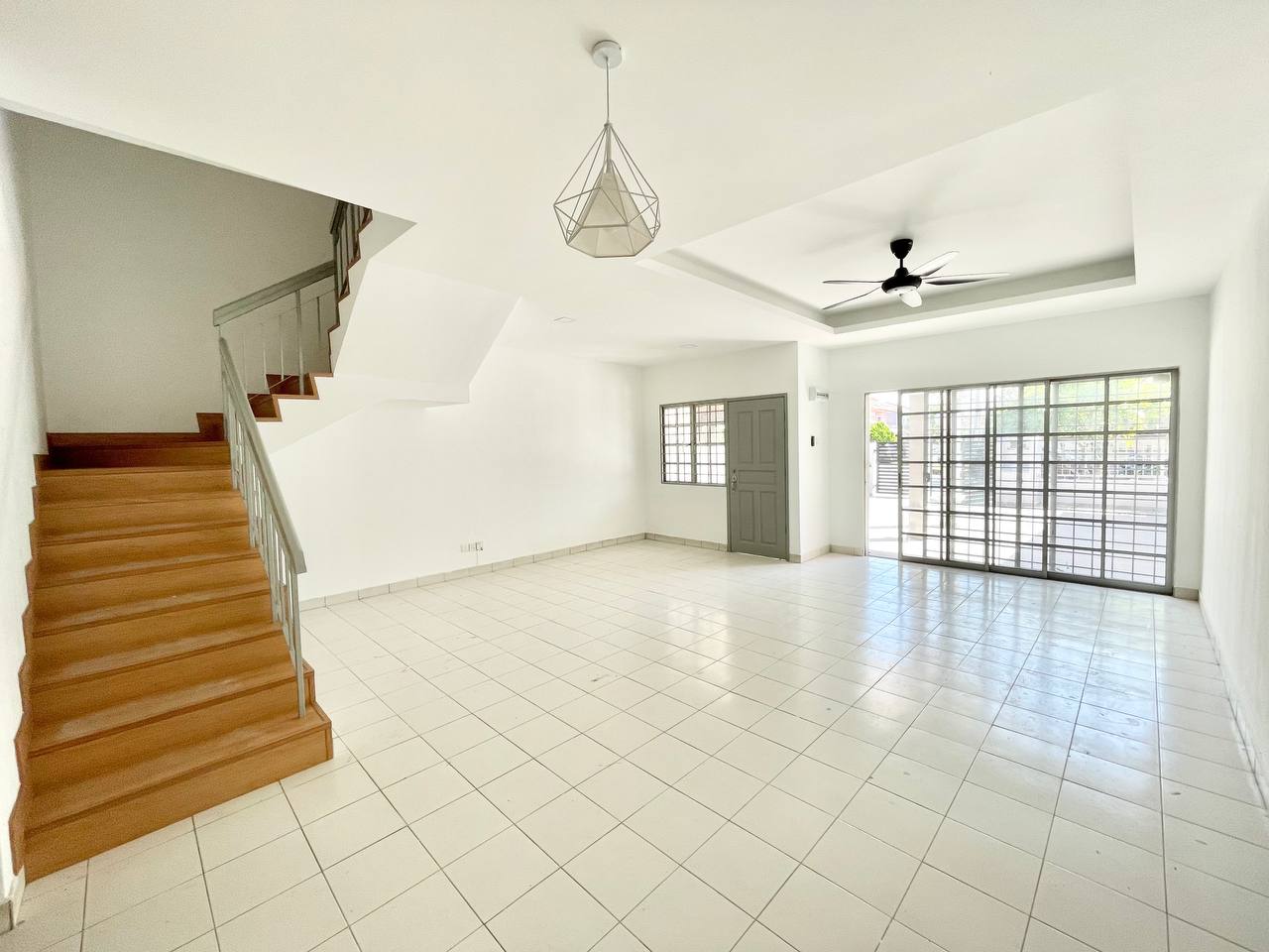Double Storey House Jalan Pending 1 Bandar Puteri - photo 3