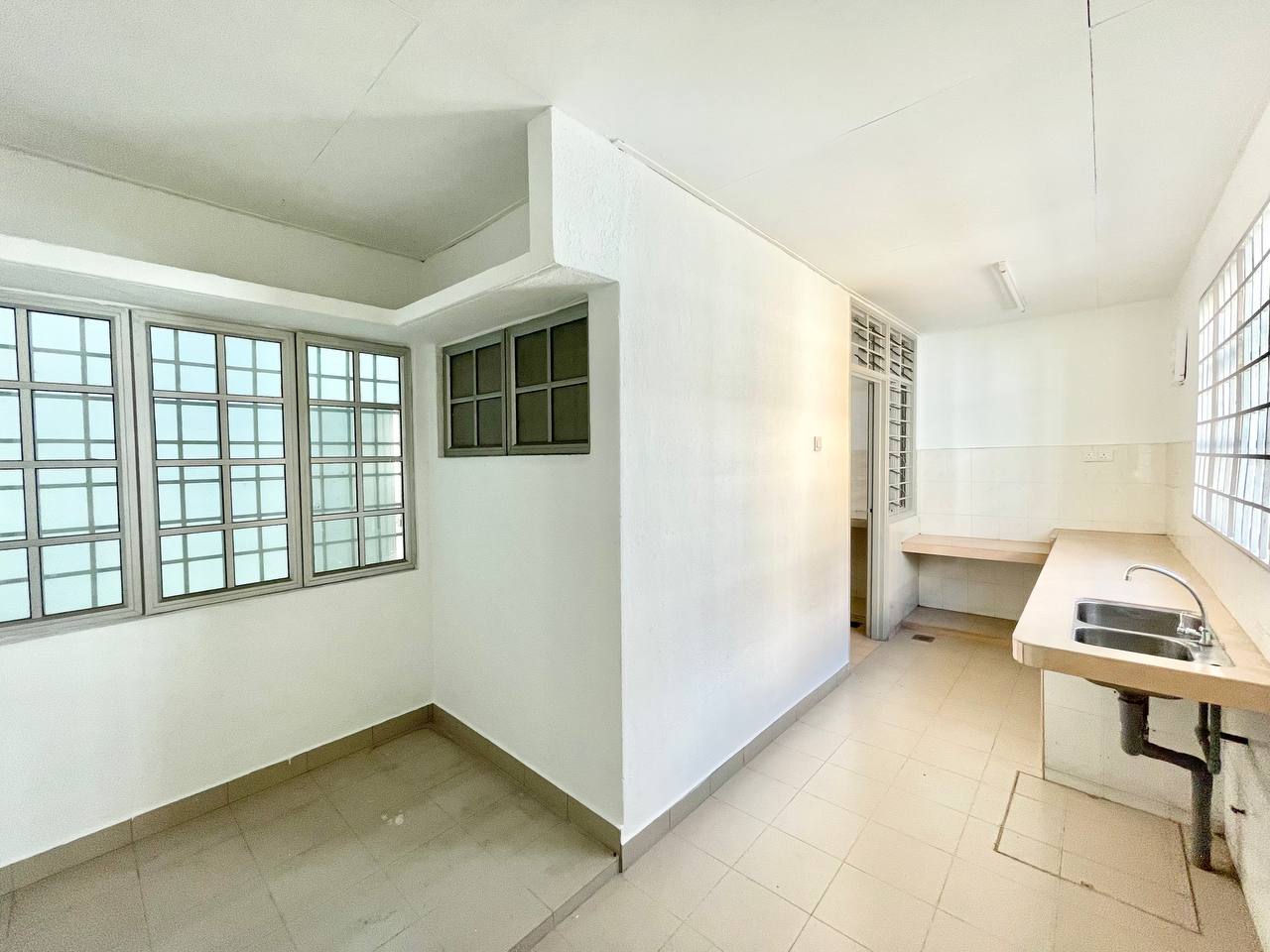 Double Storey House Jalan Pending 1 Bandar Puteri - photo 10