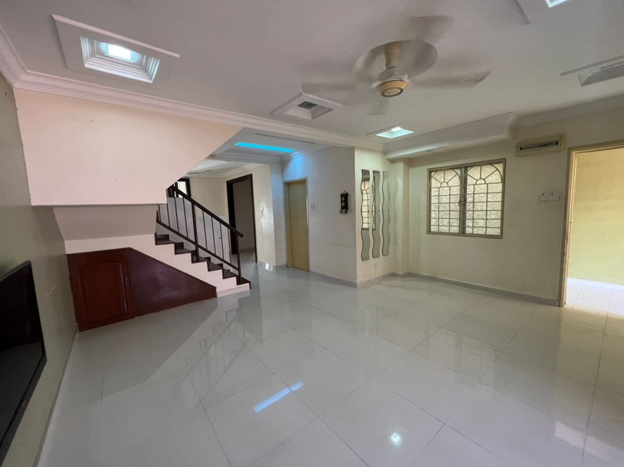 Double Storey, Jalan Anggerik Saujana Utama, Sg Bu - photo 3