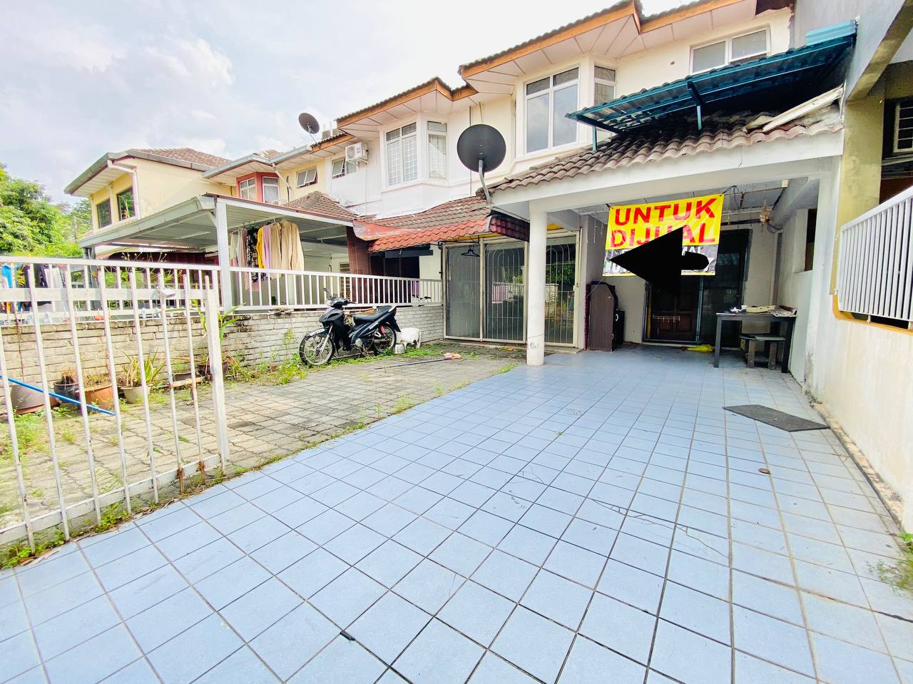 Double Storey, Taman Puchong Indah, Puchong - photo 2