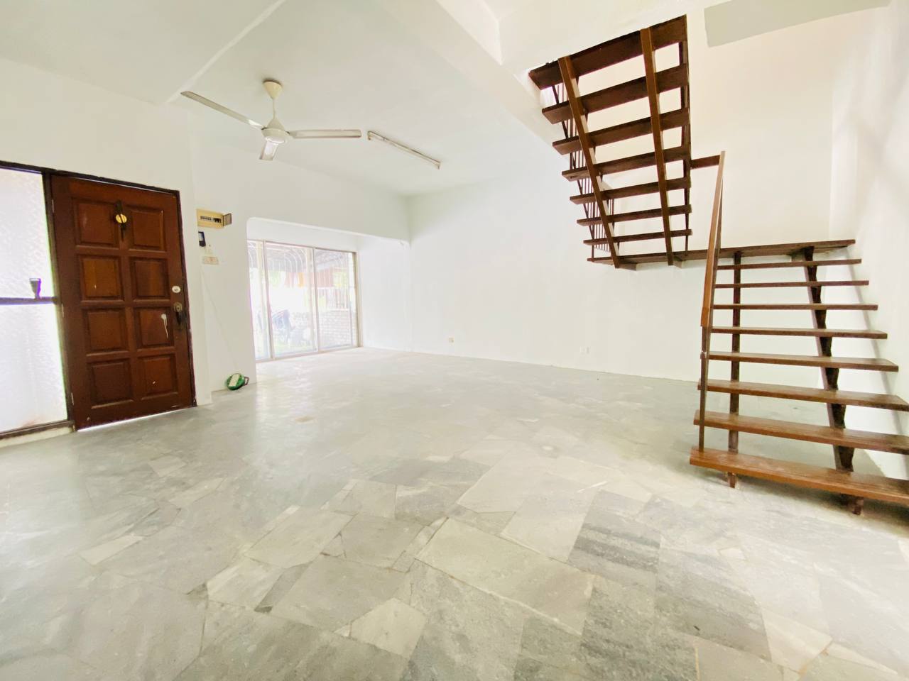 Double Storey, Taman Puchong Indah, Puchong - photo 3