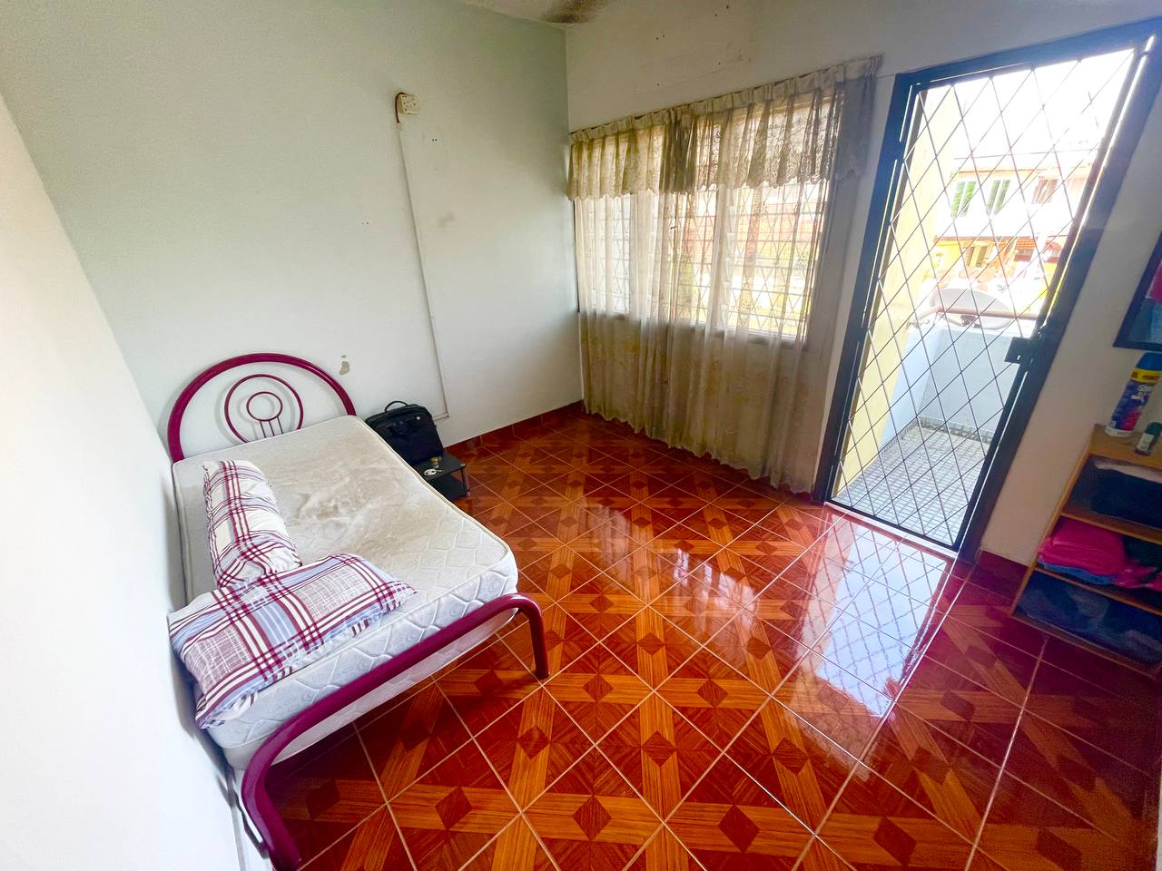 Double Storey Terrace House, Ss 19, Subang Jaya - photo 3