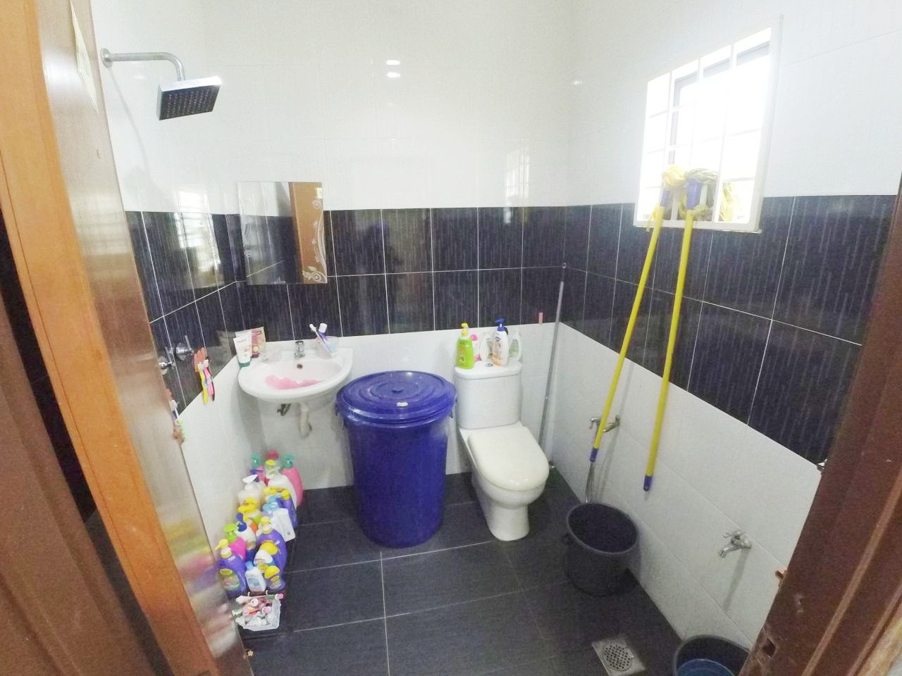 Double Storey Corner Lot, Taman Puchong Utama PU10 - photo 8