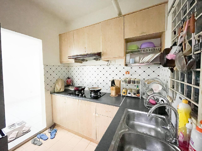 Ria Apartment Jalan Sri Ehsan 5, Bandar Kepong - photo 3