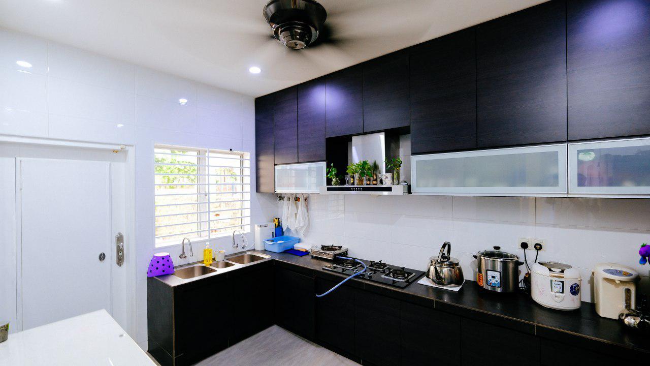 FULLY RENOVATED DOUBLE STOREY SEMI D SEKSYEN U13 - photo 3