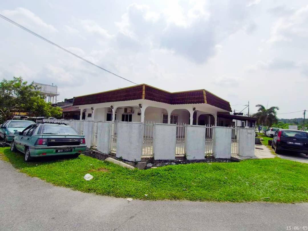 CORNER LOT Single Storey Taman Sri Bangi - photo 2