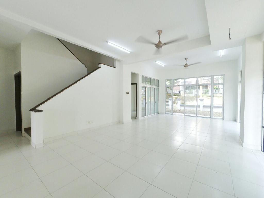 2 AND HALF STOREY SUPERLINK DESIRAN BAYU PRESINT16 - photo 2
