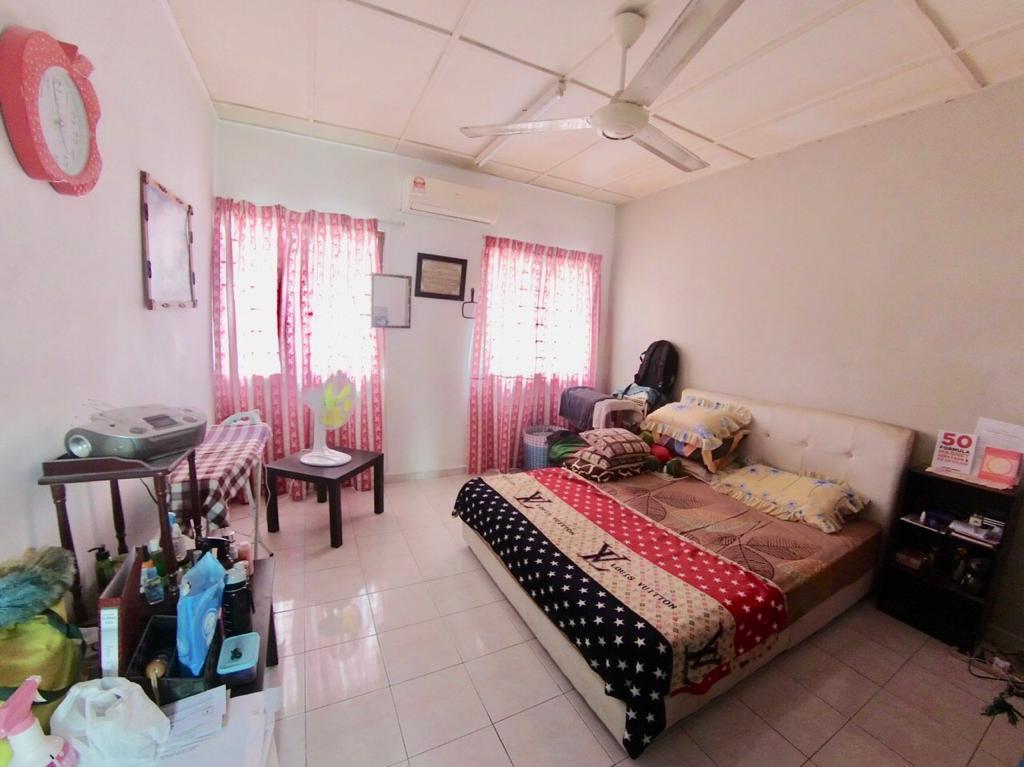 2 and Half Str Terrace Seksyen 4 Bdr Baru Bangi - photo 3