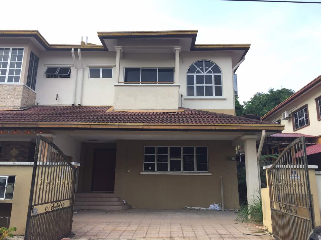 Double Storey Semi D Seksyen 5 Bandar Baru Bangi - photo 1