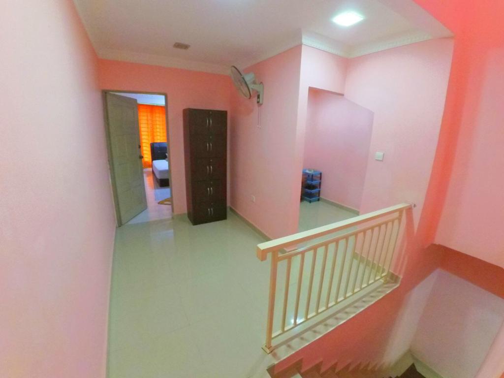 Fully renovated extended 2 storey House Sri Gombak - photo 4