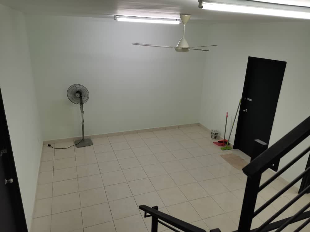 3 Storey Bangi Avenue - photo 3