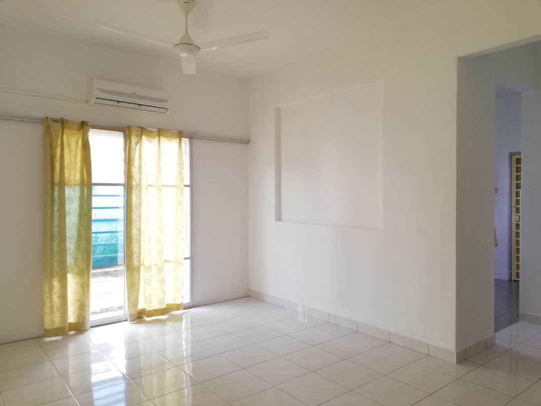 Double Storey Semi D Terrace Semenyi - photo 4