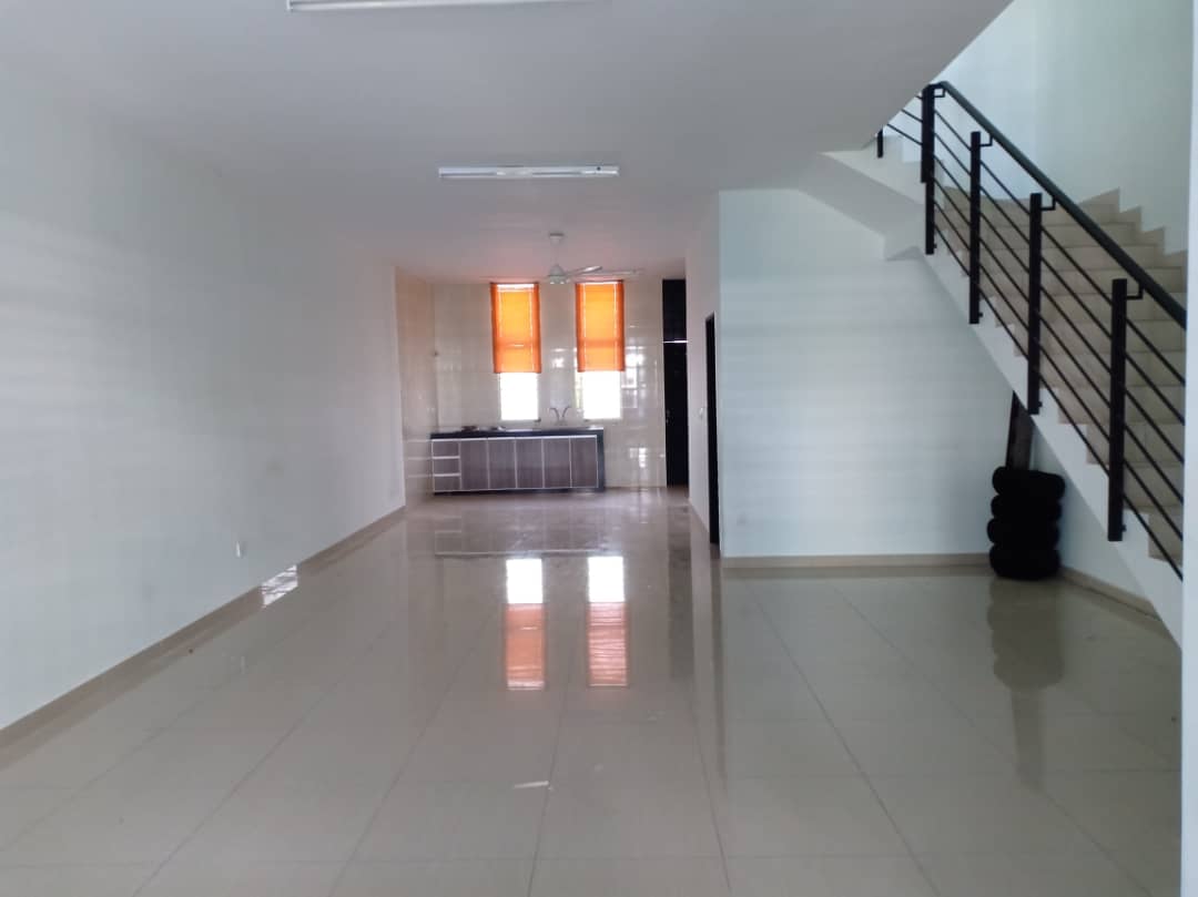 Rumah Teres 3 Tingkat  Bangi Avenue 3 - photo 2