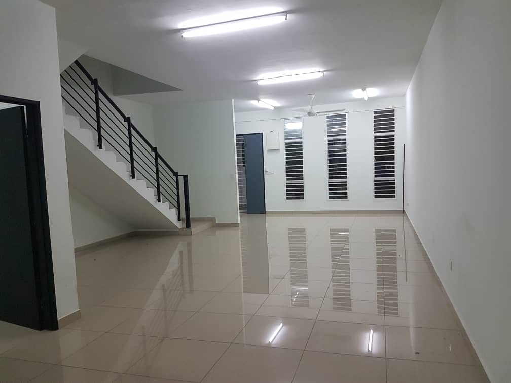 Rumah Teres 3 Tingkat  Bangi Avenue 3 - photo 3
