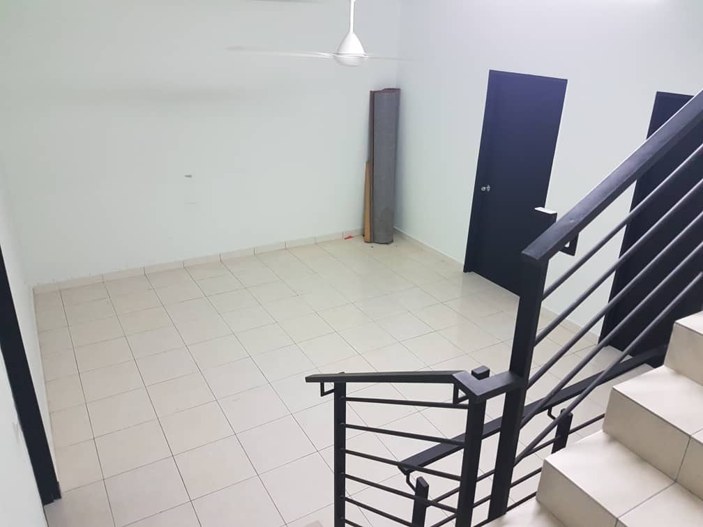 Rumah Teres 3 Tingkat  Bangi Avenue 3 - photo 7